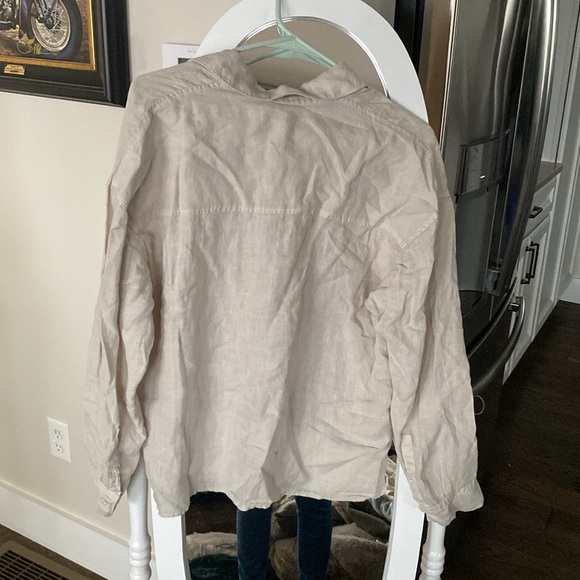 James Perse tan button-down. Women Size 0. - Picture 3 of 3